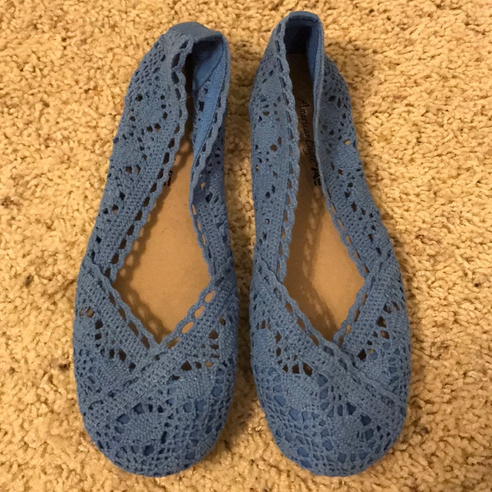 Size 9-light blue flats